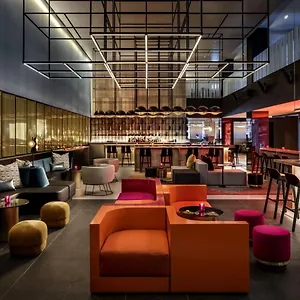 Hotel W, Montreal