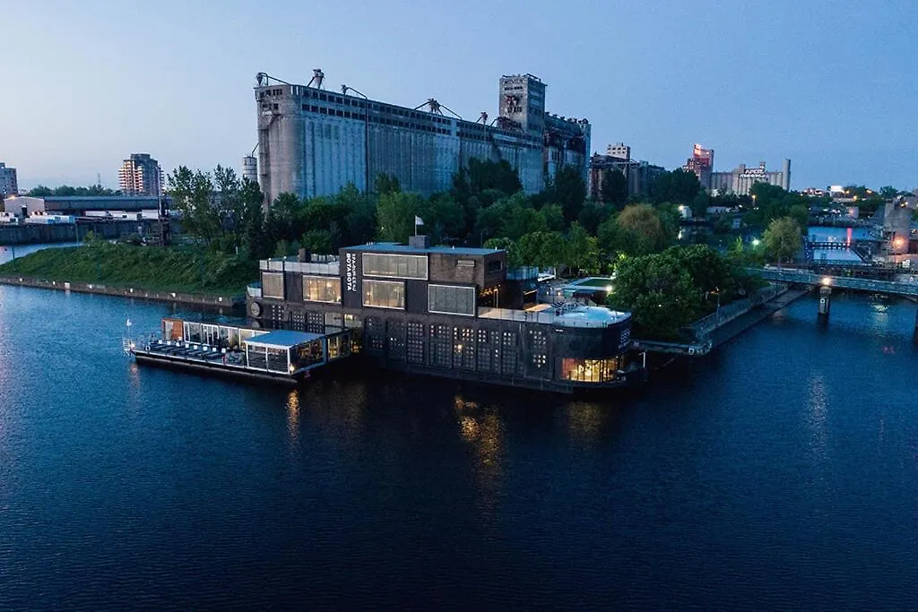 ****  David Hotel Montreal Canada
